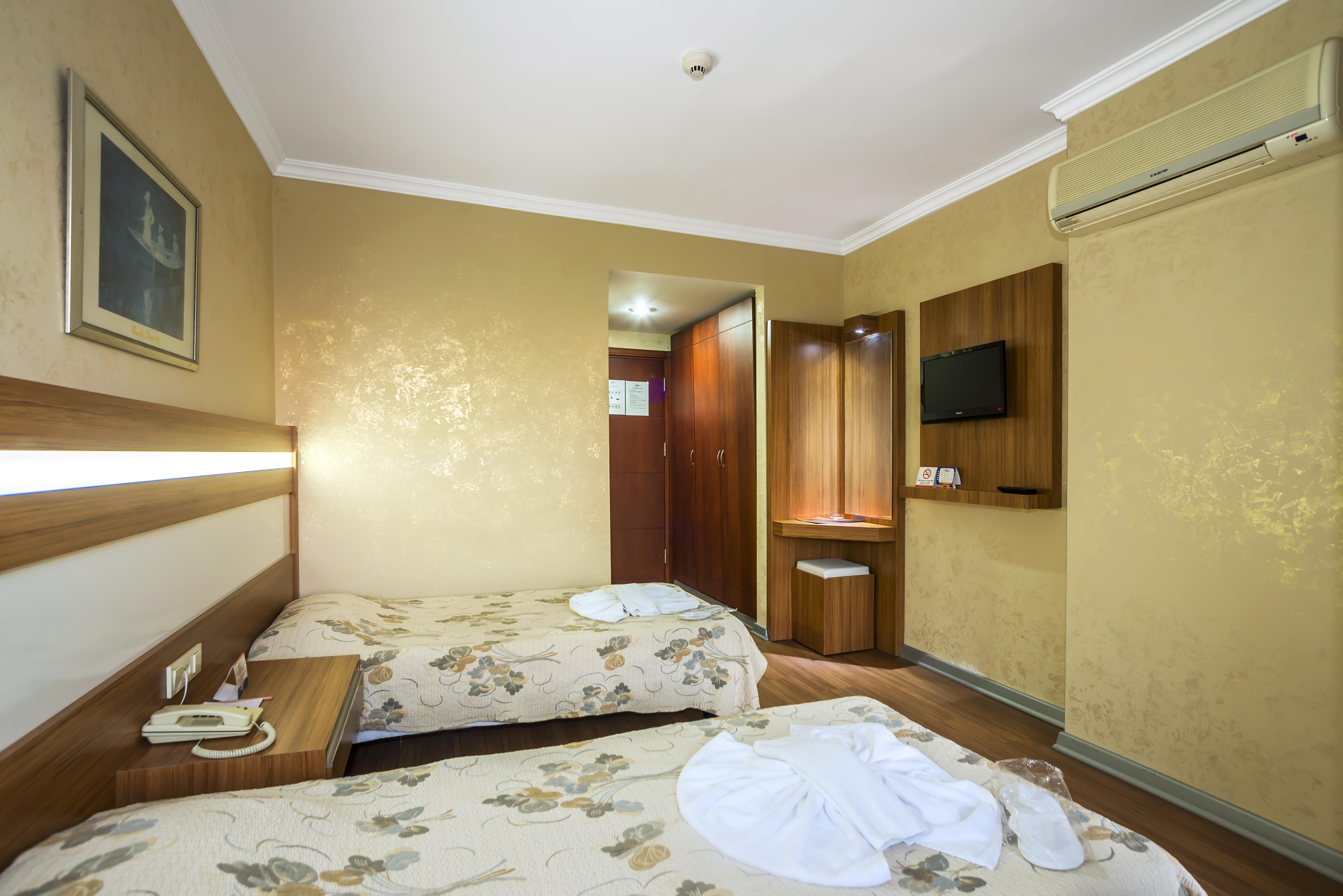 Santa Marina Hotel Antalya Bagian luar foto
