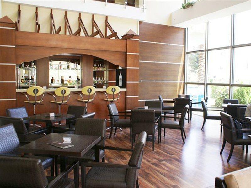 Santa Marina Hotel Antalya Bagian luar foto